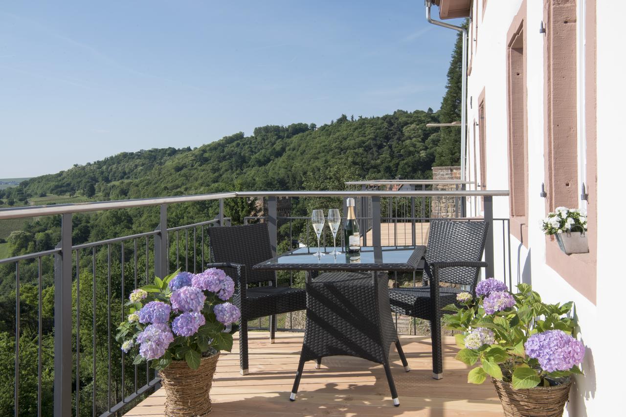 Burggarten Appartements Neuleiningen Екстериор снимка