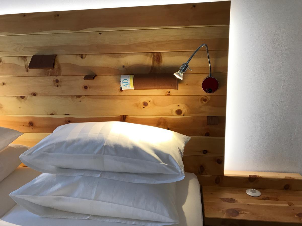 Burggarten Appartements Neuleiningen Екстериор снимка